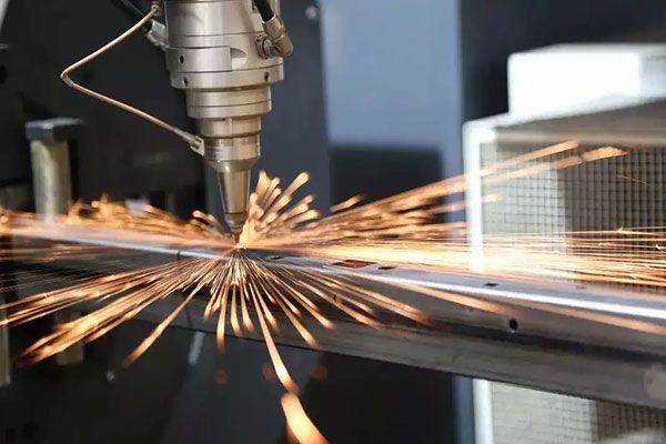 激光加工的原理、特點(diǎn)以及優(yōu)勢(shì)