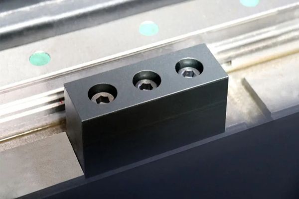 激光切割沉孔的工藝解析