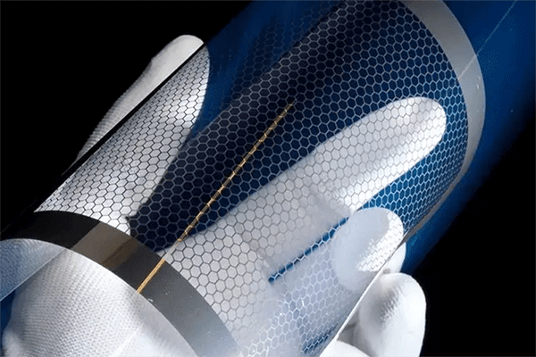 激光打標(biāo)設(shè)備在柔性材料的打標(biāo)優(yōu)勢(shì)