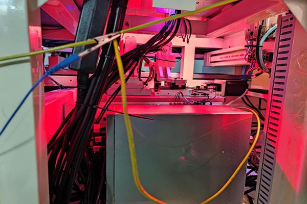 工控機(jī)在貼合機(jī)上使用注意事項