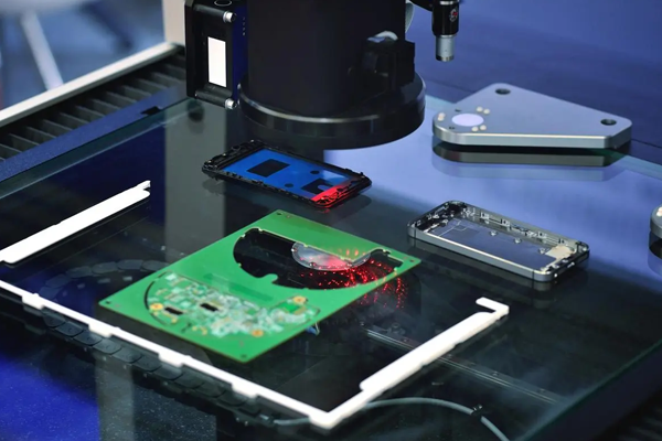 顯微鏡自動(dòng)對(duì)焦：用于設(shè)備設(shè)計(jì)的主動(dòng)式與被動(dòng)式方法