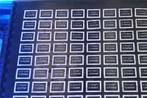 CCD定位激光打標IC行業(yè)應(yīng)用