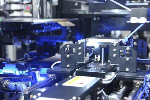 鋰電池高精度疊片機疊片應(yīng)用