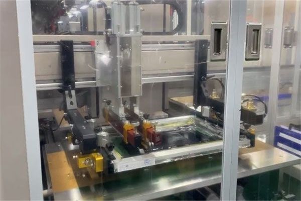 機(jī)器視覺(jué)的PC片材薄膜絲印應(yīng)用