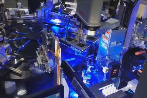 機(jī)器視覺的磁芯定位貼合應(yīng)用