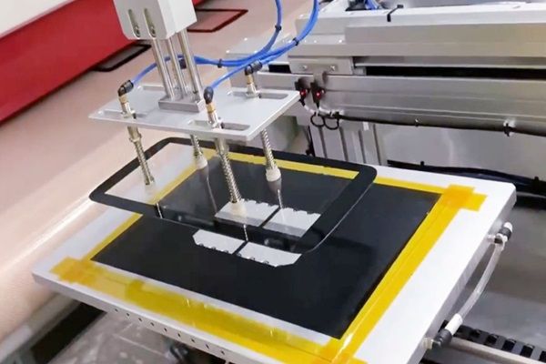 機器視覺的玻璃基板對位貼合應(yīng)用